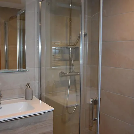 Chalet Charmante Grange Renovee, 4 Pers, Proche Pralognan, Balcon, Poele A Bois, Randonnees Et Navette - Fr-1-464-230